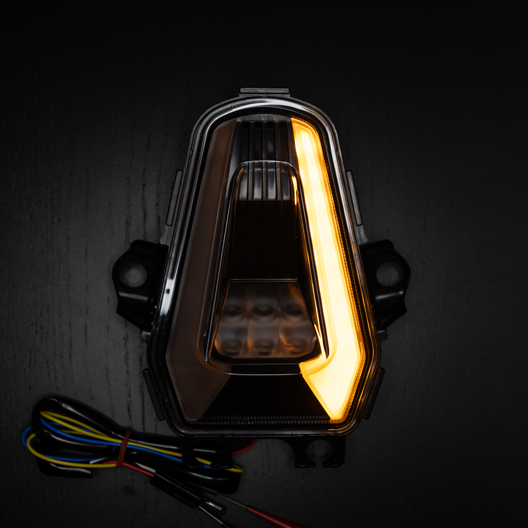 2024+ HONDA CBR/CB 650R INTEGRATED TAILLIGHT Right Signal